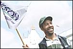 Unison worker on strike for higher pay