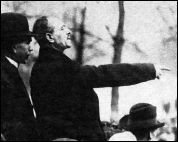 German revolutionary socialist Karl Liebknecht addresses a mass workers