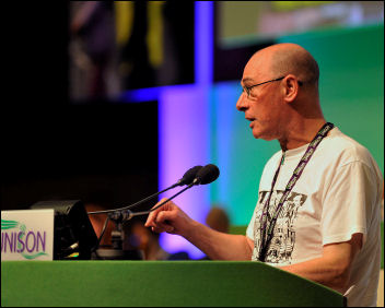 Unison conference 2009: Roger Bannister pulls no punches, photo Paul Mattsson Unison conference 2009: Roger Bannister pulls no punches, photo Paul Mattsson