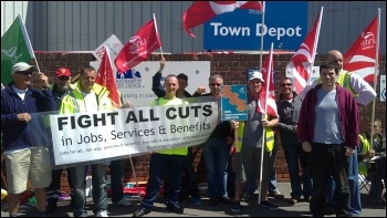 Southampton council workers' strike 23.5.11, photo Southampton Socialist Party