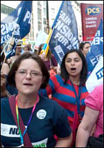 30 June strike of PCS, NUT, UCU and other unions, photo Paul Mattsson