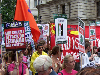 Demonstration in London against Israeli bombings
