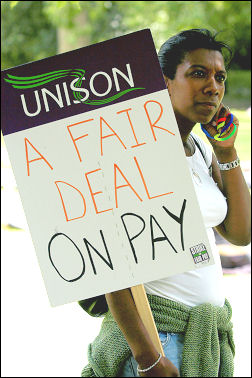 Unison Local Government strike 16-17 July in London, photo Paul Mattsson