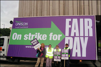 Unison Local Government strikes 16-17 July 2008 in Newcastle, photo by E Brunskill
