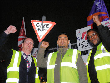 Pickets at the Leyton bus depot in East London, photo Paul Mattsson