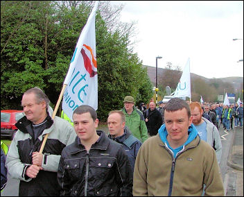 Hoover workers march off from the factory, photo by Socialist Party Wales