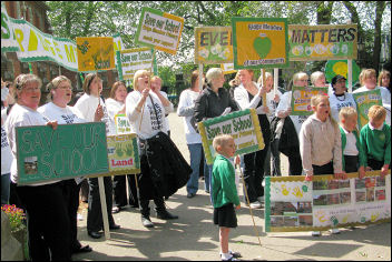 Do not close our schools: Medway schools protest, photo Jacqui Berry