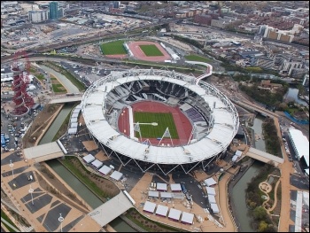 2012 Olympic Stadium, London, photo EG Focus on wiki commons 