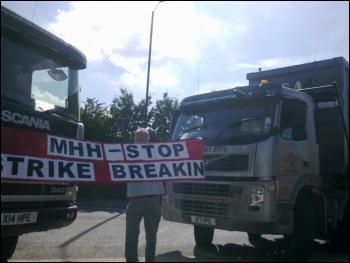 Protest picket at MHH Contracting, Sheffield Protest picket at MHH Contracting, Sheffield