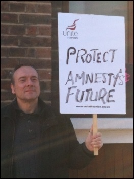 Striker at Amnesty International, 10.10.12  , photo Judy Beishon