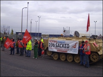 Tesco drivers' strike, Doncaster, 9.11.12, photo by A Tice