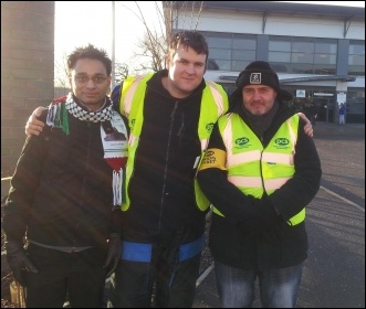PCS strikers at Leeds DVLA, photo by Iain Dalton