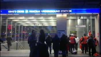 London Underground cleaners on strike, 31.12.12, photo Arti Dillon