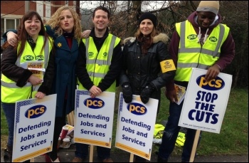 PCS pickets in Maidstone, Kent, 20.3.13, photo by Kent SP
