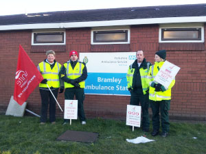 Unite pickets at Bramley ambulance station, photo I Dalton