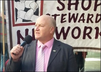 Bob Crow speaking at the NSSN's lobby of the TUC, 24.4.13 , photo by N Cafferky