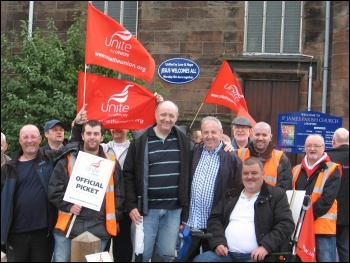 Warrrington bus drivers on strike, September 2013, photo .