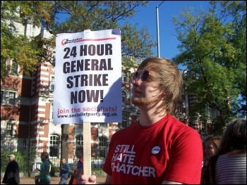 Socialist Party 24-hour general strike placard, photo Claire Job Socialist Party 24-hour general strike placard, photo Claire Job