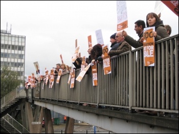 Napo strikers in Leicester, 5.11.13, photo by M Barker
