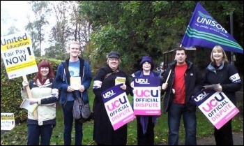 Pickets at Leeds Trinity, 31.10.13