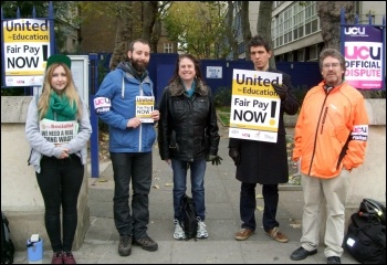 All entrances to Queen Mary University had a picket on 3 December 2013