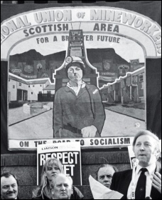 Arthur Scargill addresses the striking  miners during the 1983-84 miners strike, photo by Militant