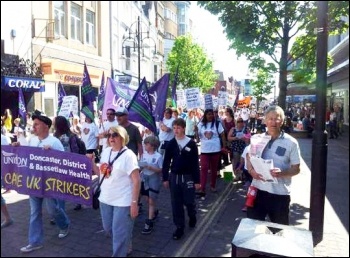 Doncaster Care UK strikers, May 2014, photo A Tice Doncaster Care UK strikers, May 2014, photo A Tice