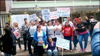 3Cosas strike, London, 10.6.14, photo by Tom Baldwin 3Cosas strike, London, 10.6.14, photo by Tom Baldwin