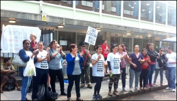 3Cosas strike, London, 10.6.14, photo by Paula Mitchell
