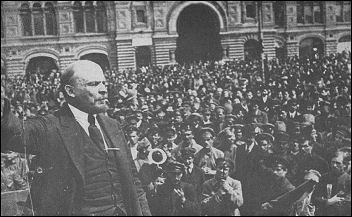 Lenin addresses a crowd