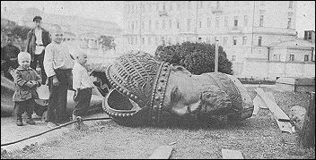 The dismantled statue of Czar Alexander III