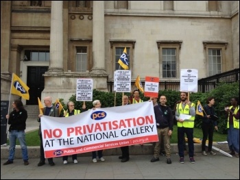 10 July 2014 public sector strike, PCS members at the National Gallery, London, photo by Judy Beishon 10 July 2014 public sector strike, PCS members at the National Gallery, London, photo by Judy Beishon