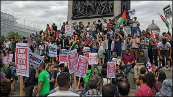 Channel 4 reported that “it took them over 30 minutes to pass Nelson's column.” 
