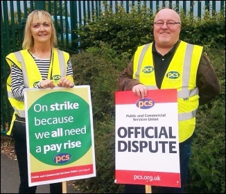 HMRC picket  at Benton Park View, Newcastle upon Tyne, photo Elaine Brunskill