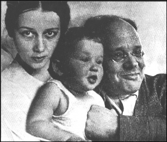 Issac Babel with family Issac Babel with family