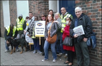 PCS strike, East Ham job centre, 15.10.14, photo Bob Severn