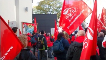 End of strike rally outside HQ, St Mungo's Broadway strike, 23.10.14, photo by Chris Newby