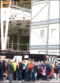 Ucatt mass picket outside Nova Square construction site, Victoria, London, 7.11.14, photo by Rob Williams