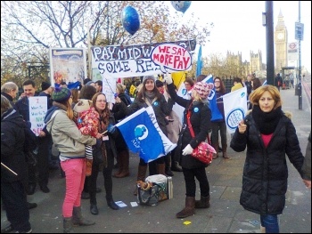 The picket line at St Thomas's hospital - near the Houses of Parliament. 24.11.14, photo by Bill Mullins The picket line at St Thomas's hospital - near the Houses of Parliament. 24.11.14, photo by Bill Mullins