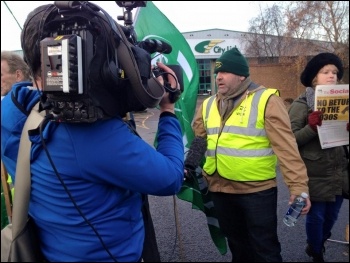 Nuneaton RMT branch secretary and Socialist Party member Paul Reilly at the City Link protest, 01.01.15, photo Coventry SP