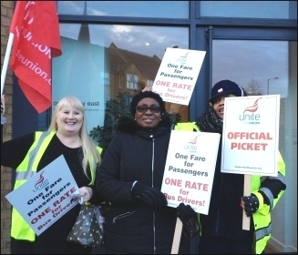 Ash Grove picketers, London bus strike 13.1.15, photo J Beishon