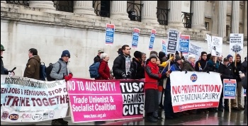 National Gallery strike, London, 3.1.15, photo by Rob Williams
