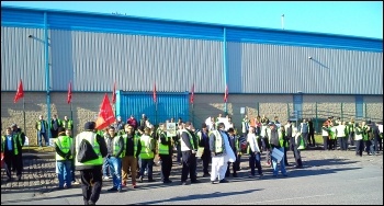 Bradford bus workers on strike, 27.4.15