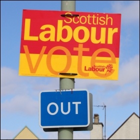 Vote Scottish Labour Out!, photo Wikimedia Commons