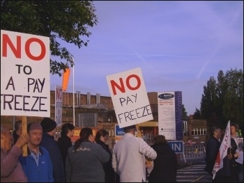Gunstones bakery strike, 15.6.15, photo A Tice Gunstones bakery strike, 15.6.15, photo A Tice