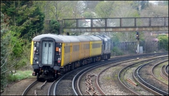 Network Rail overground railway train Train Photos (Creative Commons), photo Train Photos (Creative Commons)