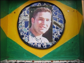 A shrine to Jean Charles de Menezes. Photo Wikimedia Commons (Creative Commons)