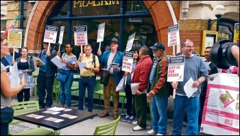 Pizza Express workers demonstrate to win back their stolen tips, August 2015, photo by Socialist Party Pizza Express workers demonstrate to win back their stolen tips, August 2015, photo by Socialist Party
