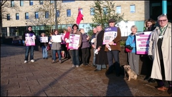 Bradford College, UCU strike, 10.11.15, photo Iain Dalton Bradford College, UCU strike, 10.11.15, photo Iain Dalton