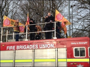 Dave Nellist, national chair of the Trade Unionist and Socialist Coalition (TUSC), addresses a firefighters' rally, November 2015, photo by Dave Pitt